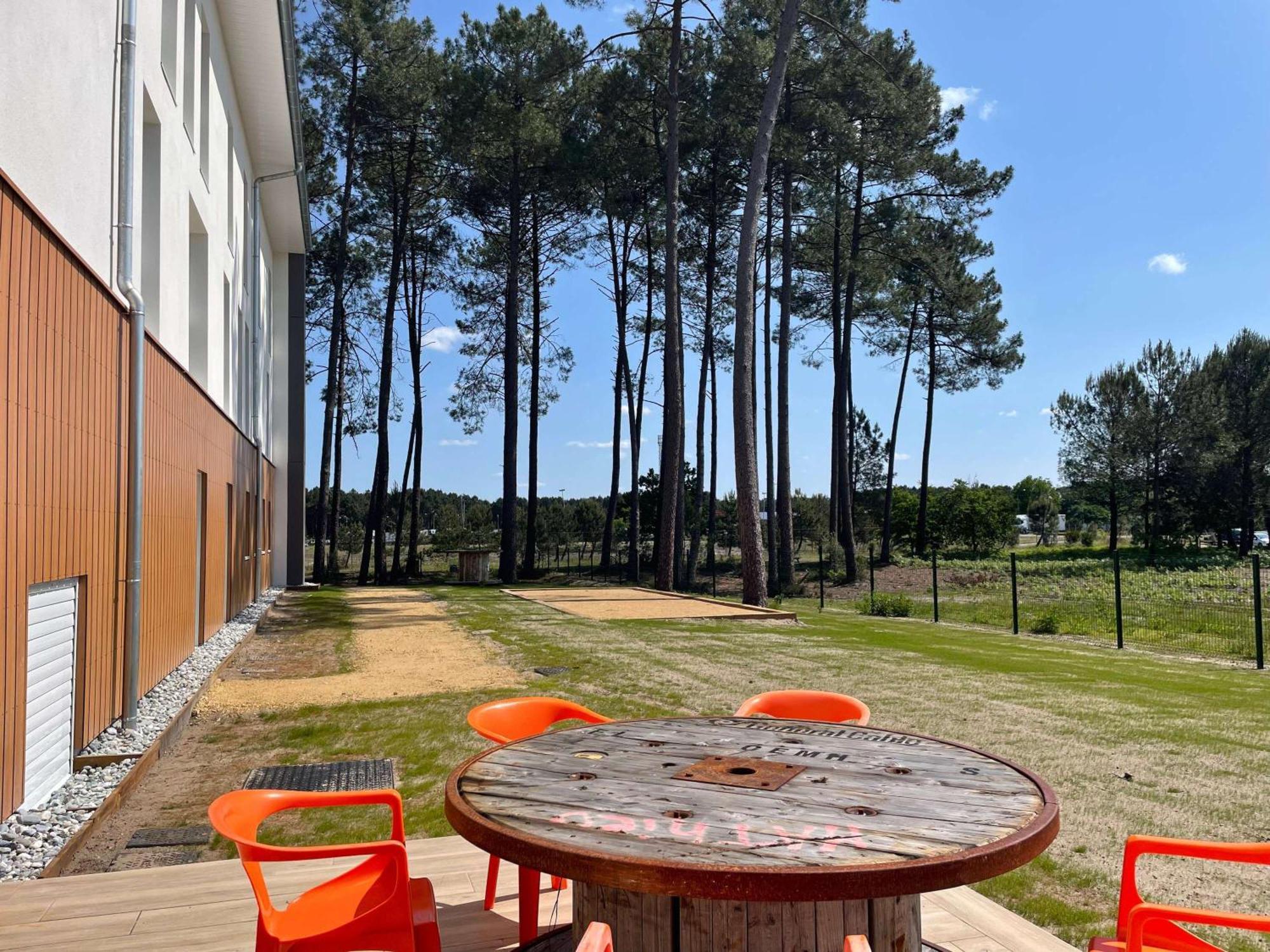 Greet Hotel Castets Coeur Des Landes Exterior foto